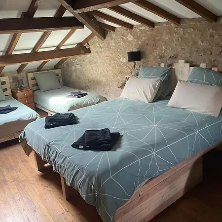 Gite Le Chai Casa de Férias *